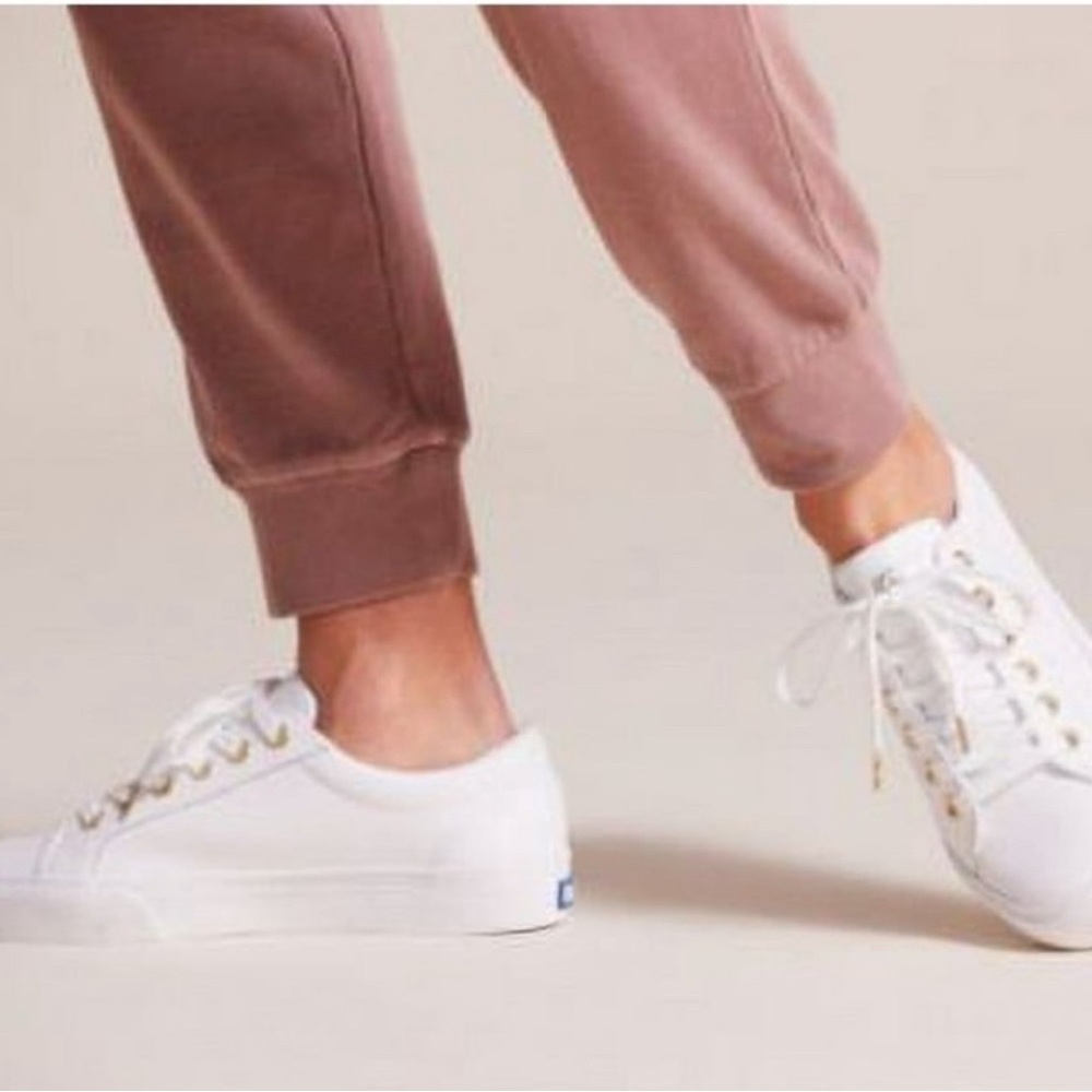 Trendy White KEDS